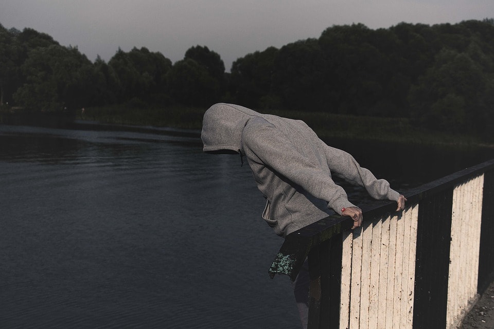 senales de advertencia del suicidio